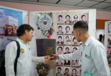 Tras las huellas de Galeno: la exposición de Unicartagena que rinde homenaje a los primíparos de 1974 de la escuela de medicina Exposición 'Tras las Huellas de Galeno' conmemora 50 años de la primera promoción del programa de Medicina de la Universidad de Cartagena