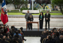 Presidente de Chile, firma el Proyecto de Ley de Reorganización y Condonación de Deudas Educativas y Nuevo Financiamiento para la Educación Superior Presidente de Chile, firma el Proyecto de Ley de Reorganización y Condonación de Deudas Educativas y Nuevo Financiamiento para la Educación Superior